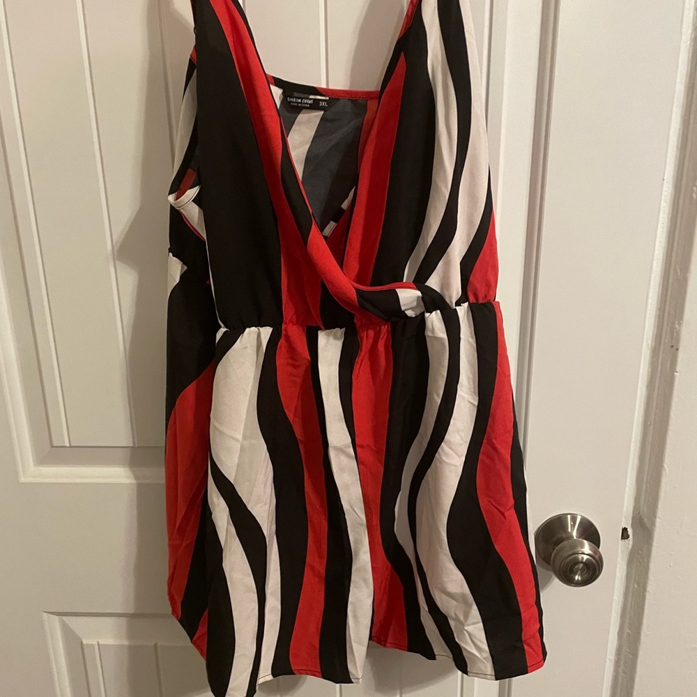 ❤️🖤🤍Short romper with Red, White, and Black stripes! ❤️🖤🤍
